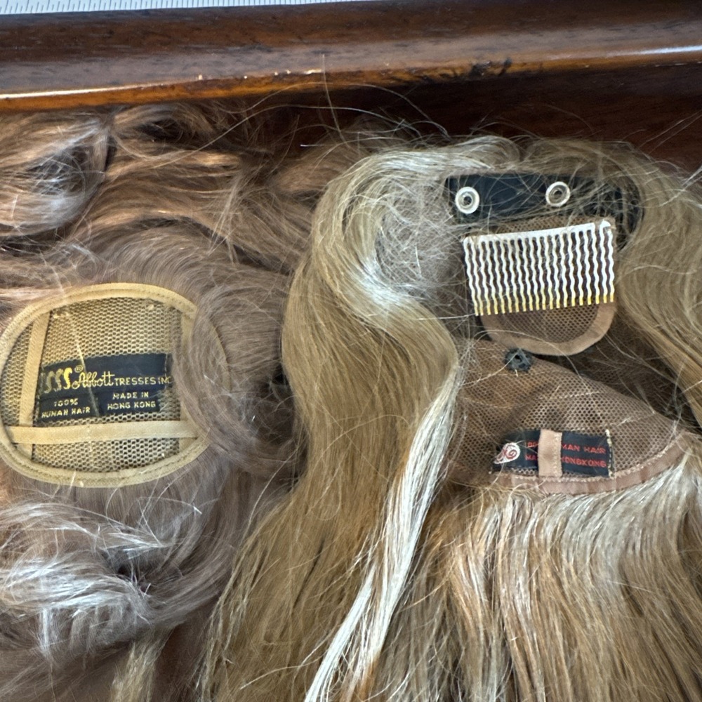 17 Pc. Lot of Various sizes, Color & Brands Doll Wigs Vintage Doll Hair Clips - Picture 7 of 16